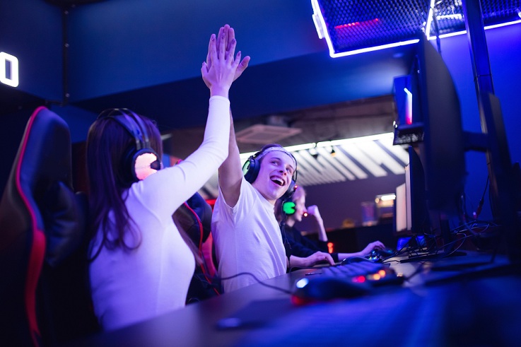 比特币跟美股走势有关联吗 比特币跟美股走势有关联吗