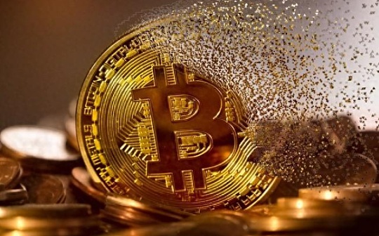 比特币期货一个点多少钱