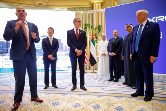 WSJ:5亿美元入股WLFI,揭秘「间谍酋长」与特朗普家族的权钱交易 WSJ:5亿美元入股WLFI,揭秘「间谍酋长」与特朗普家族的权钱交易