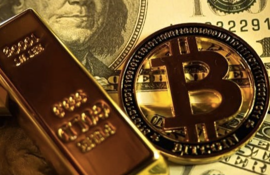 BTC八连阳触及7.6万，战火中跑赢黄金的逻辑是什么？